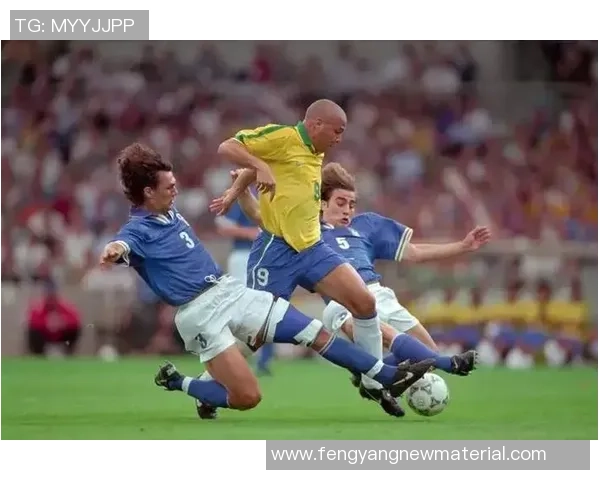 帅气足球明星瞬间集锦展现他们的魅力与风采